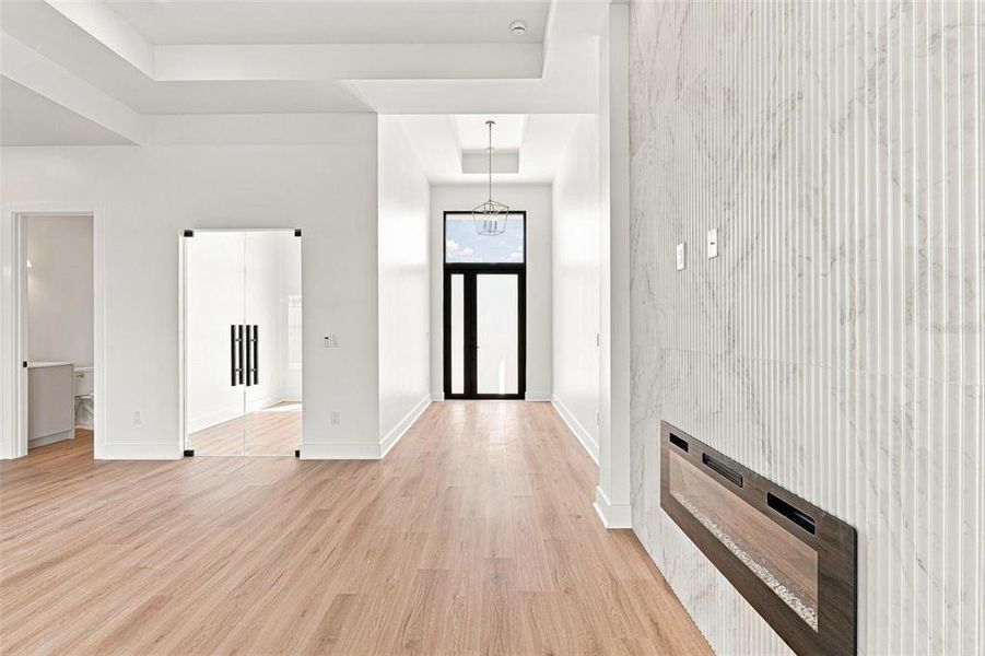 Spacious, unfurnished interior of a new home in , Placida (Image 53).