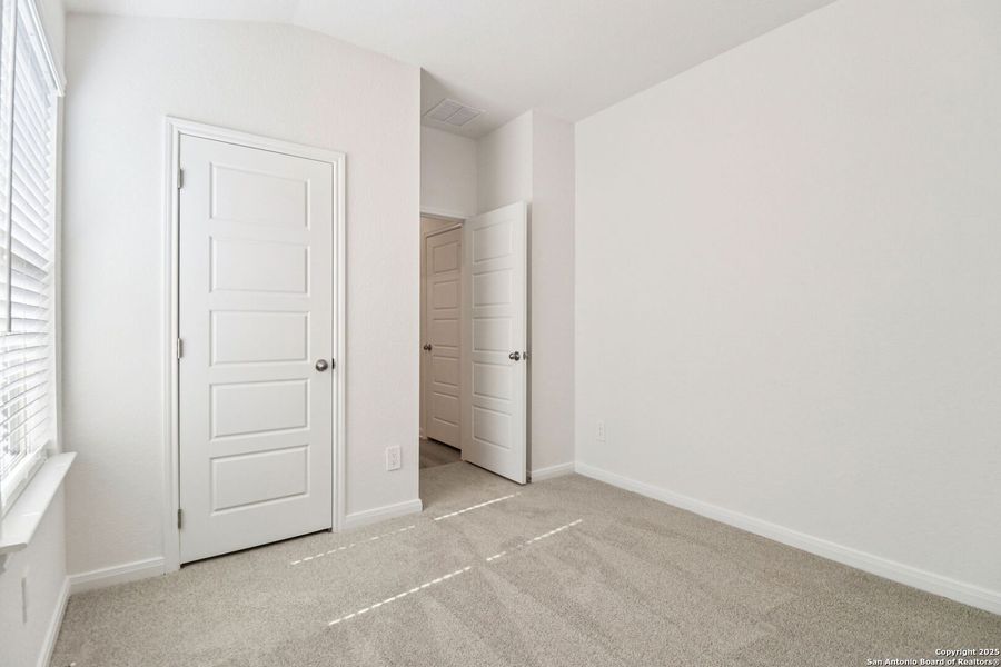 Spacious, unfurnished interior of a new home in Royal Crest, San Antonio (Image 34). Spacious, unfurnished interior of a new home in Royal Crest, San Antonio (Image 34).