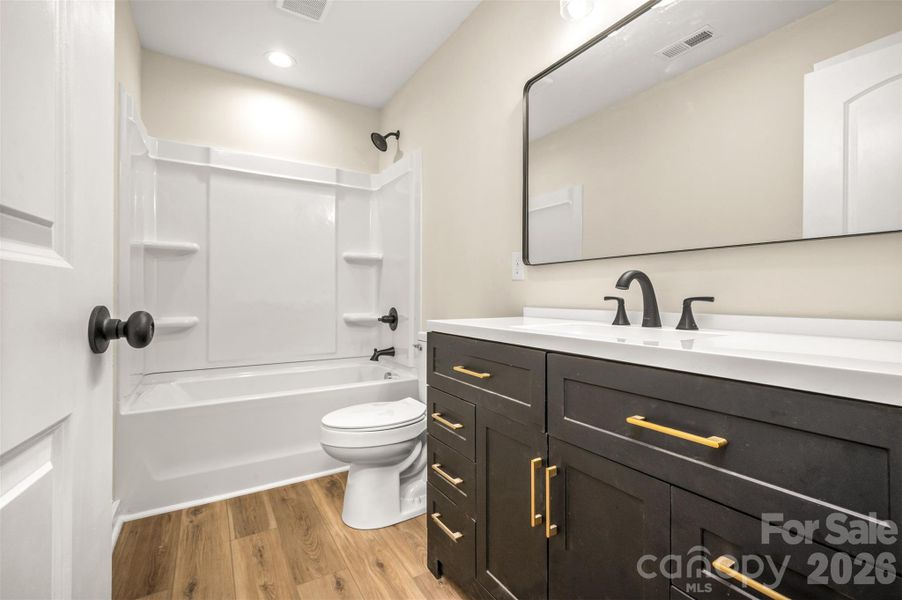 Furnished interior view inside a new home in , Bostic (Image 10).
