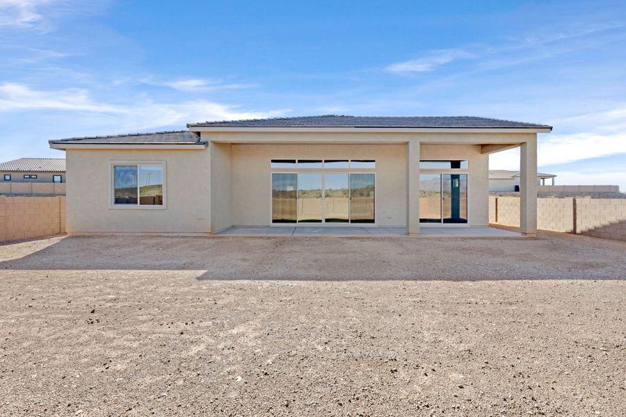 Exterior details and patio area of a home in Mountain View Ranch, Vail (Image 3).