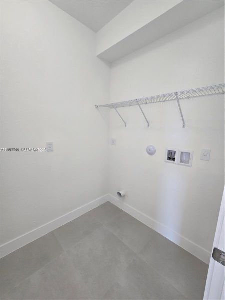 Spacious, unfurnished interior of a new home in , Homestead (Image 65).