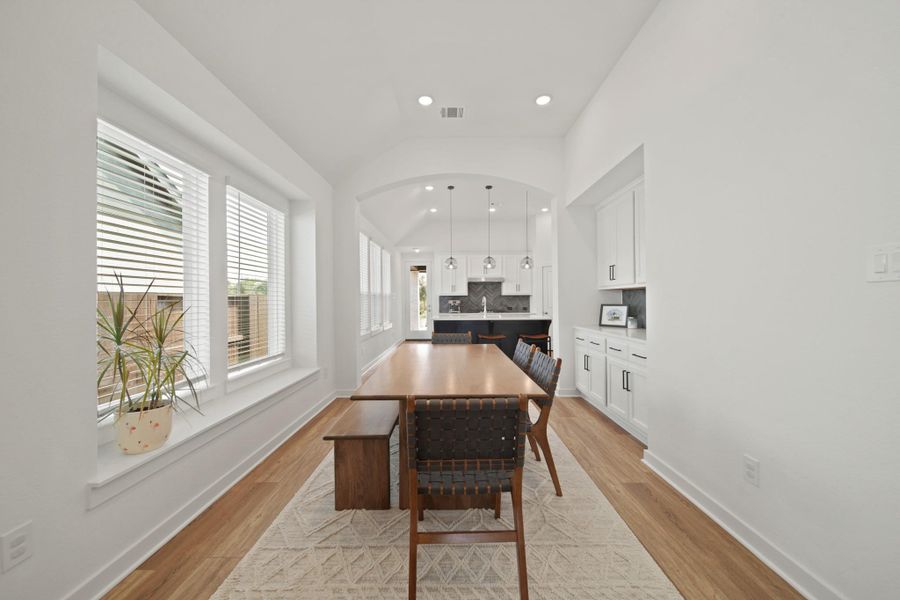 Furnished interior view inside a new home in , Rosharon (Image 13).