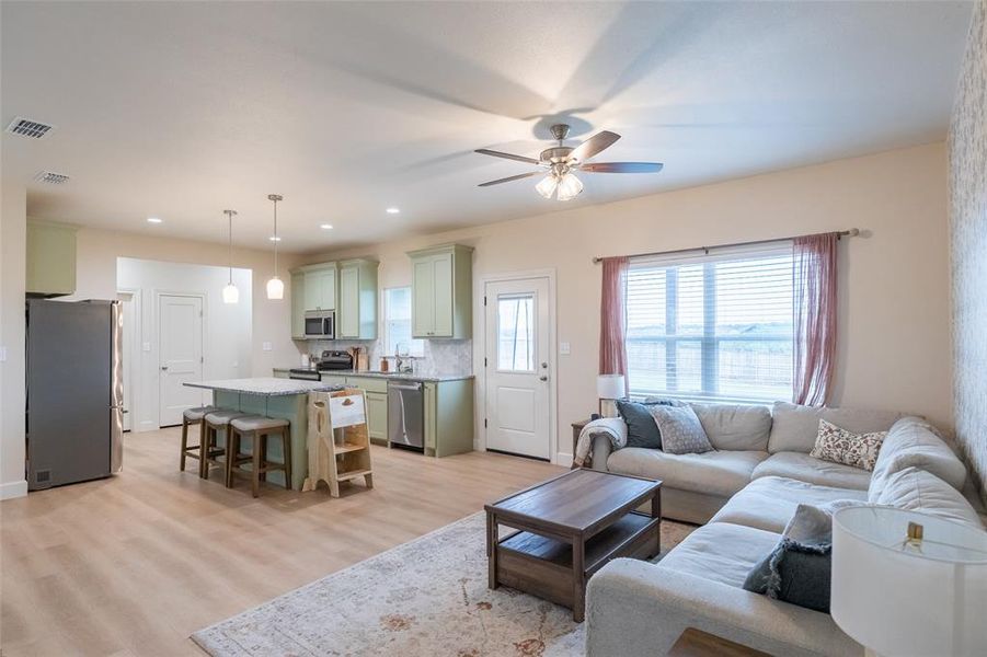 Furnished interior view inside a new home in , Tuscola (Image 11).