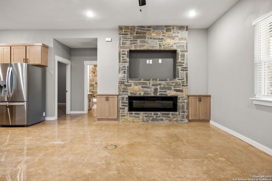 Furnished interior view inside a new home in , Canyon Lake (Image 8).