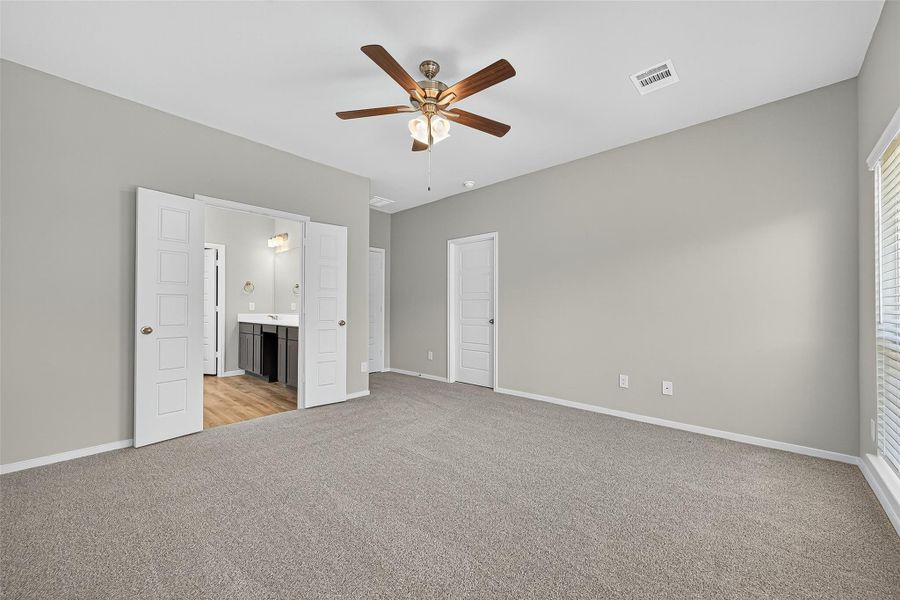 Spacious, unfurnished interior of a new home in Mill Creek Trails, Magnolia (Image 40). Spacious, unfurnished interior of a new home in Mill Creek Trails, Magnolia (Image 40).