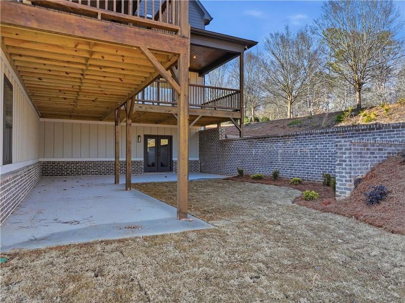 Exterior details and patio area of a home in , Gainesville (Image 30).