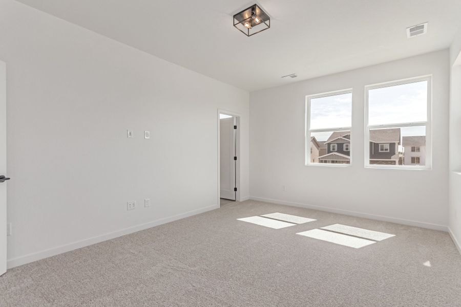 Spacious, unfurnished interior of a new home in Painted Prairie, Aurora (Image 21). Spacious, unfurnished interior of a new home in Painted Prairie, Aurora (Image 21).