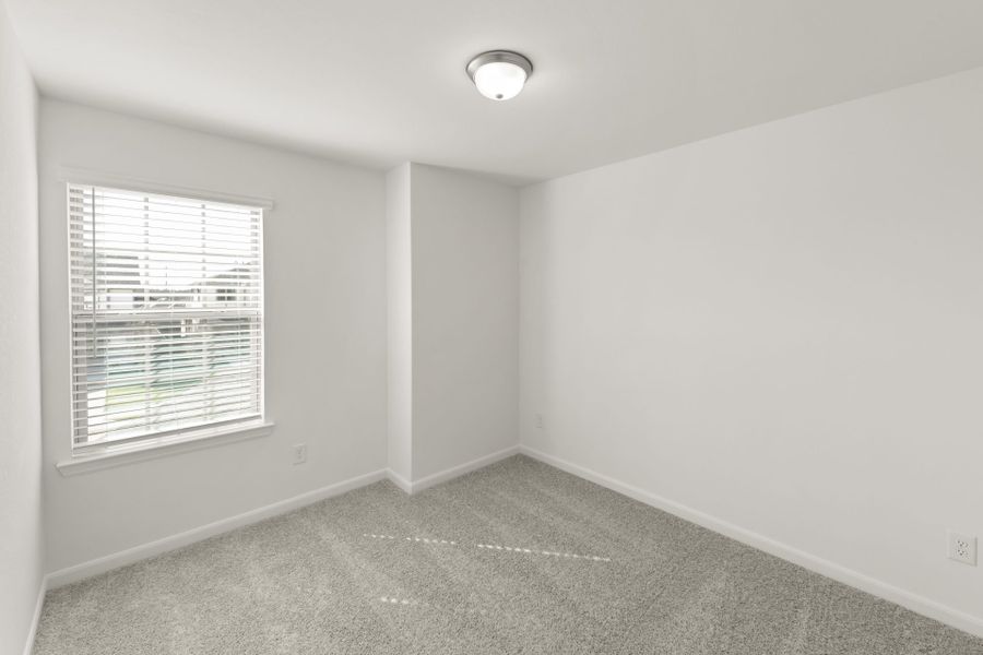 Spacious, unfurnished interior of a new home in Town Park, Princeton (Image 17).