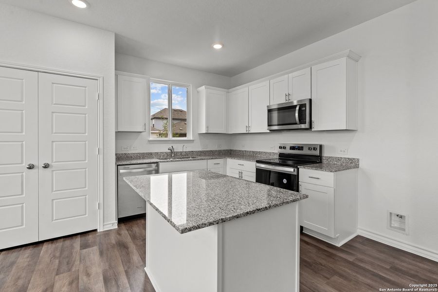 Furnished interior view inside a new home in Horizon Ridge, San Antonio (Image 11).