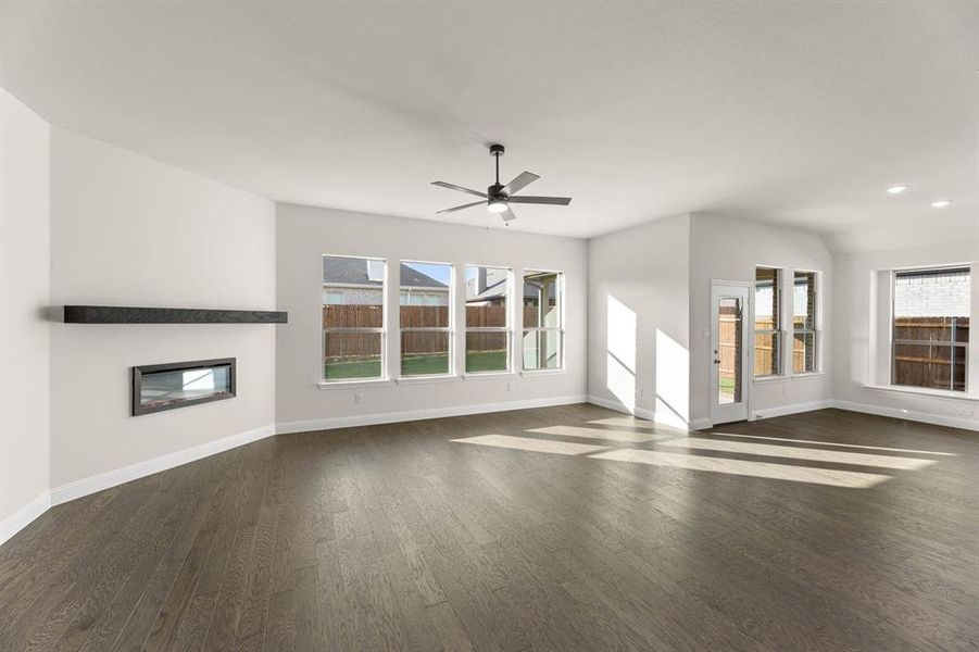 43 Magpie-Living Room-1