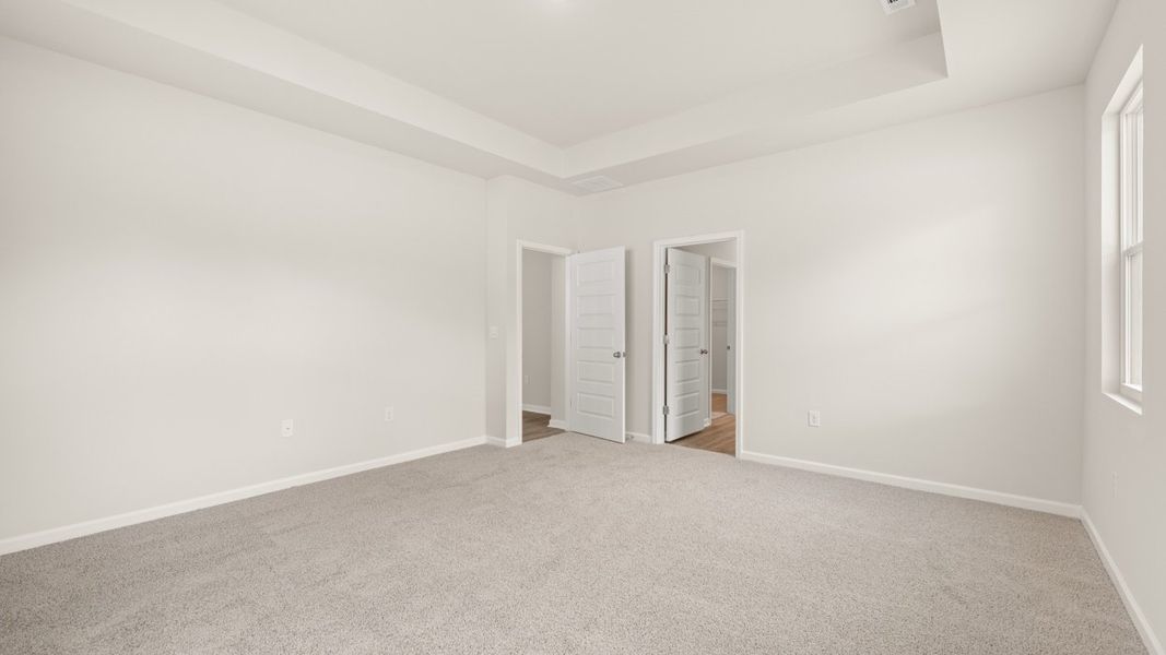 Spacious, unfurnished interior of a new home in Kingston Ranch at Lake Oconee, Buckhead (Image 21).