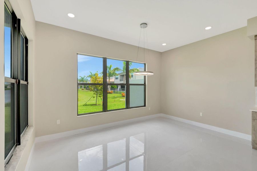Spacious, unfurnished interior of a new home in , Boca Raton (Image 33).