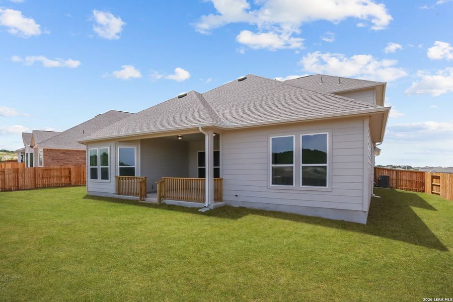 Exterior details and patio area of a home in Homestead, Schertz (Image 4).