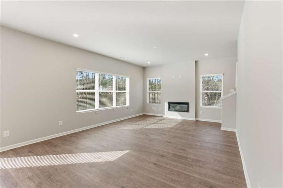 Spacious, unfurnished interior of a new home in The Reserve at Chapel Hill Phase II, Douglasville (Image 27). Spacious, unfurnished interior of a new home in The Reserve at Chapel Hill Phase II, Douglasville (Image 27).