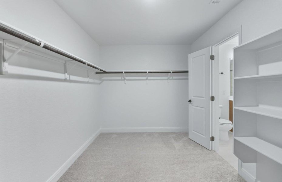 Spacious, unfurnished interior of a new home in Patterson Ranch, Georgetown (Image 15).