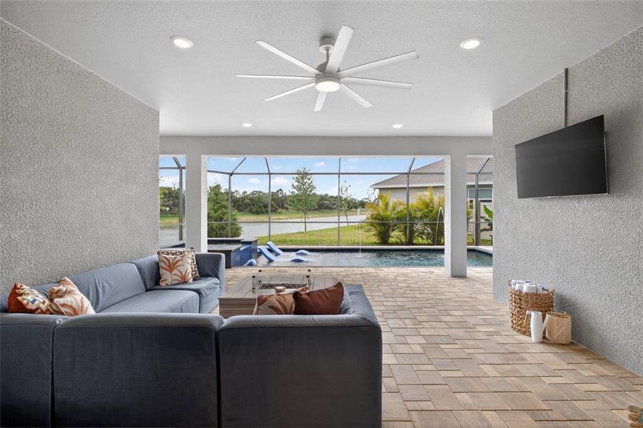 Image 73 of a home in Seaire.