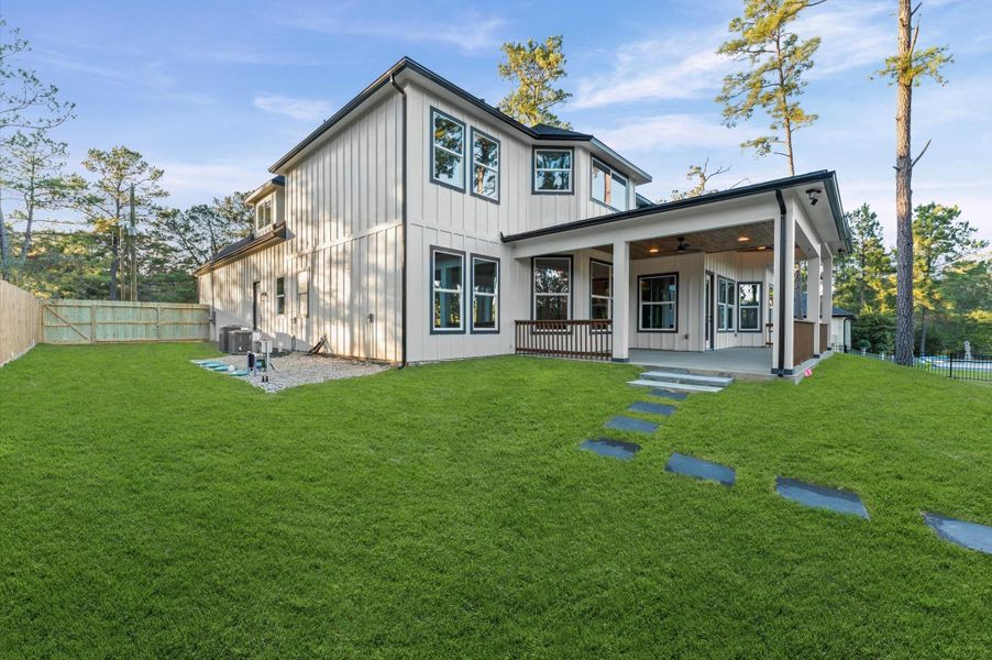 Exterior details and patio area of a home in , Magnolia (Image 25).