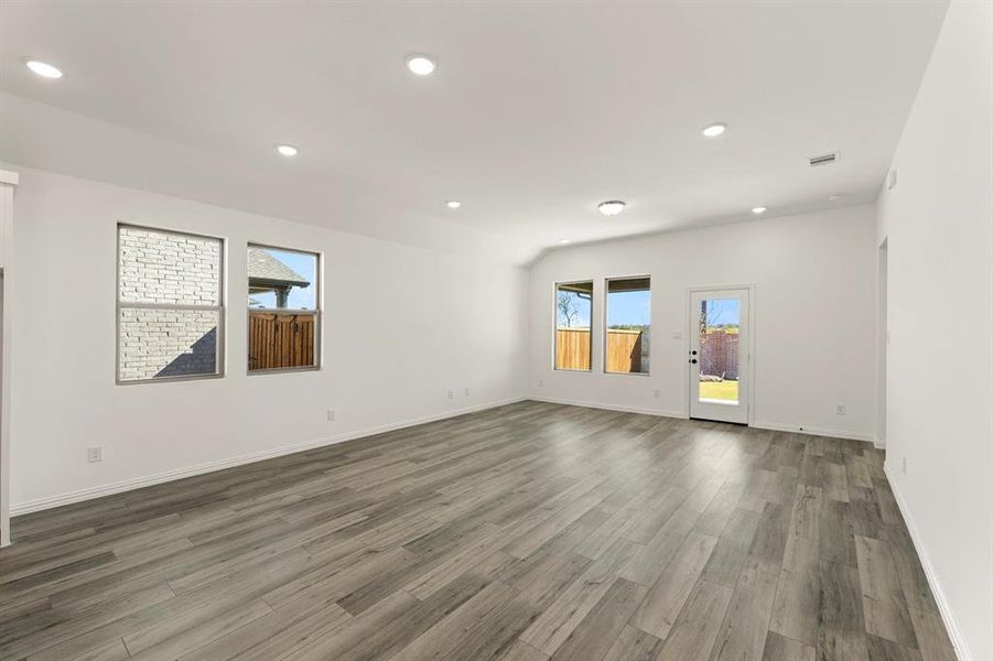 Open Living-Dining Room Open Living-Dining Room