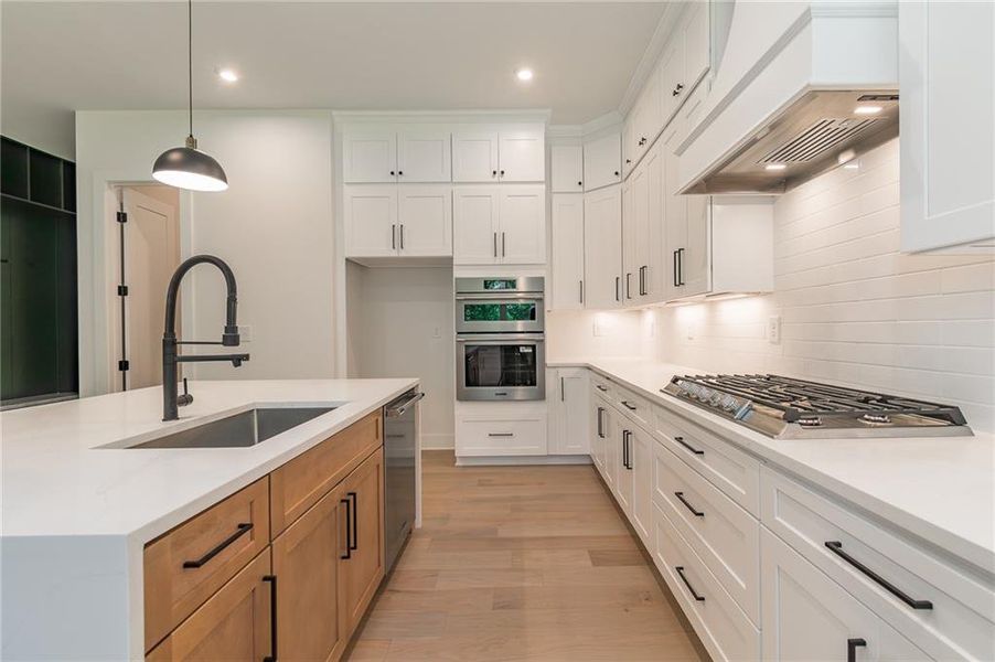 Furnished interior view inside a new home in , Gainesville (Image 3).