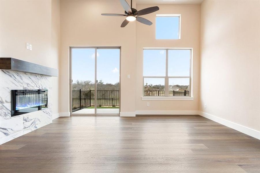 008-12520AudubonTrail-Rowlett-TX-75089-Living.jpg-SMALL 008-12520AudubonTrail-Rowlett-TX-75089-Living.jpg-SMALL