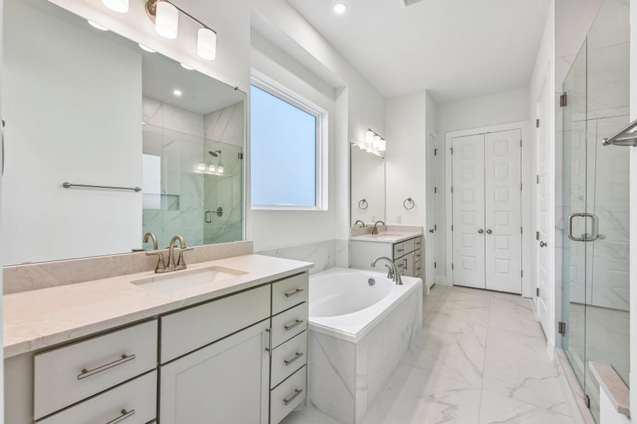 Furnished interior view inside a new home in Sauls Ranch, Round Rock (Image 7).