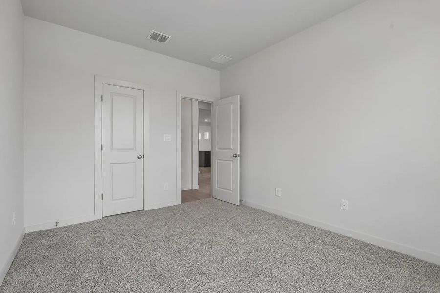 Spacious, unfurnished interior of a new home in Stream Waters, Seguin (Image 29). Spacious, unfurnished interior of a new home in Stream Waters, Seguin (Image 29).