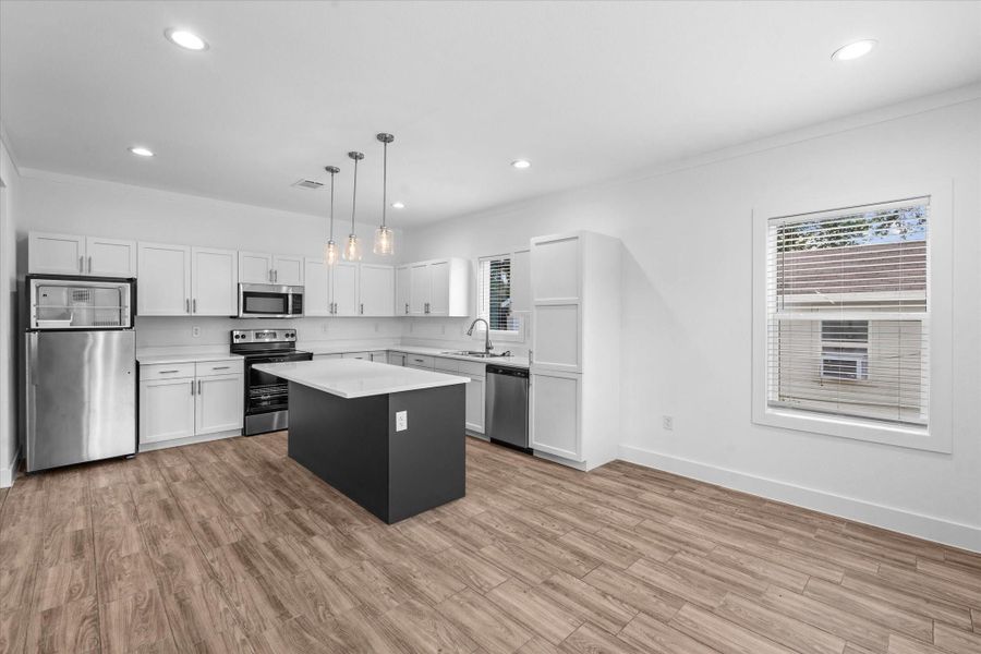 Image 9 of a home in . Image 9 of a home in .