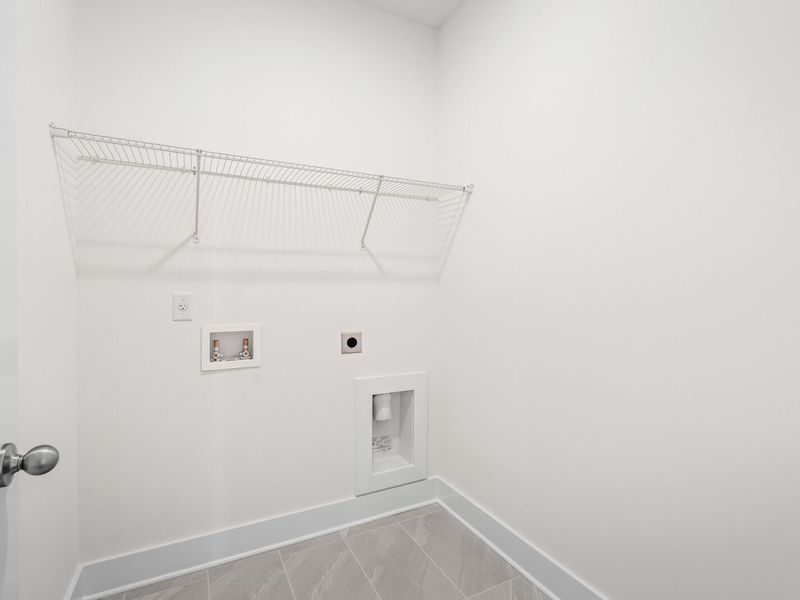 Representative unfurnished interior of a home built from the The Cottonwood E by Davidson Homes LLC in Woods Crossing, Gallatin (Image 32).