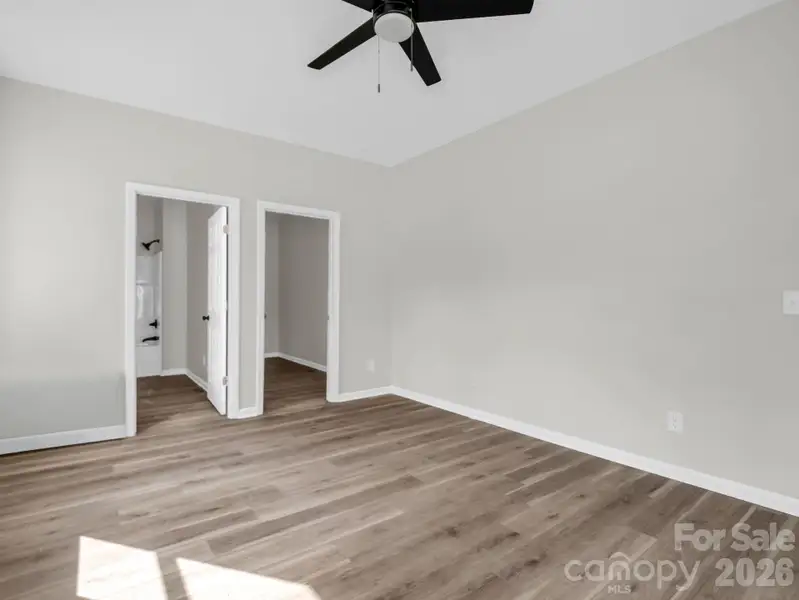 Spacious, unfurnished interior of a new home in , Bostic (Image 11).