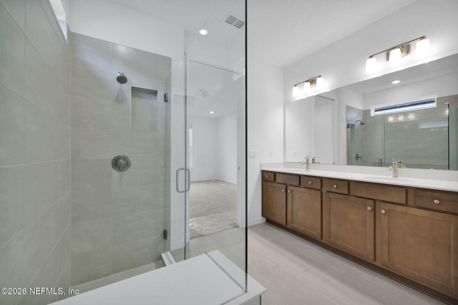 Furnished interior view inside a new home in Murray Farms, Middleburg (Image 6).