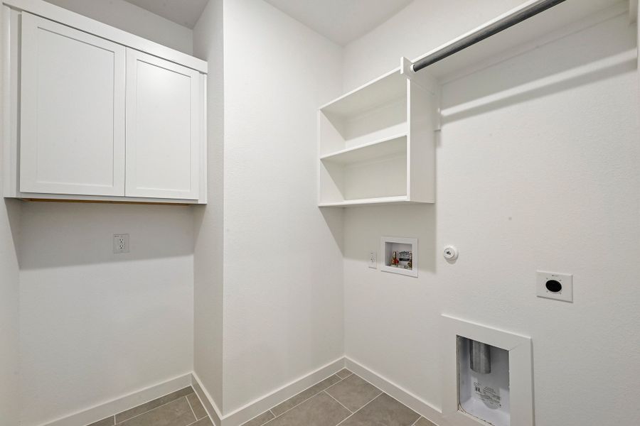 Spacious, unfurnished interior of a new home in Prairie Winds, Hutto (Image 35).