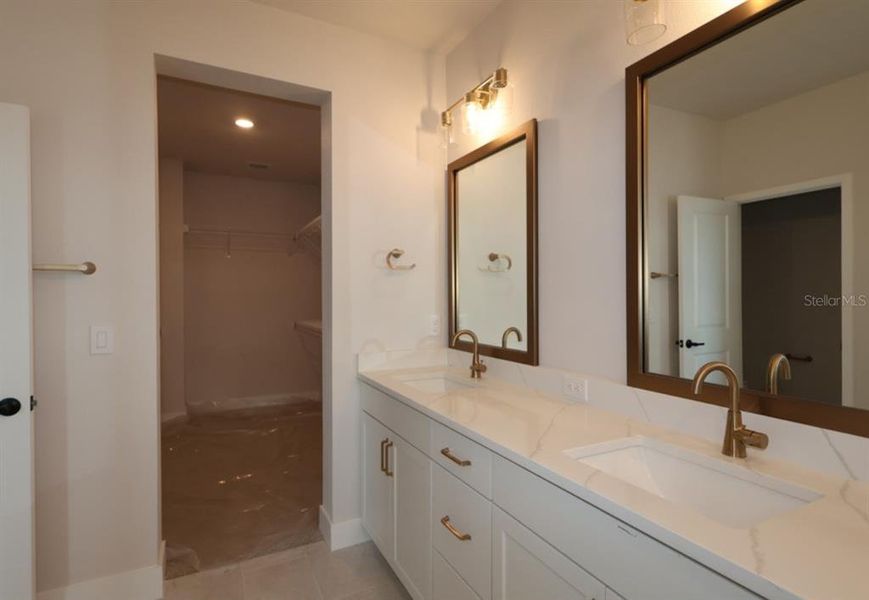 Furnished interior view inside a new home in Emerald Landing at Waterside at Lakewood Ranch – Cottage Series, Sarasota (Image 6).