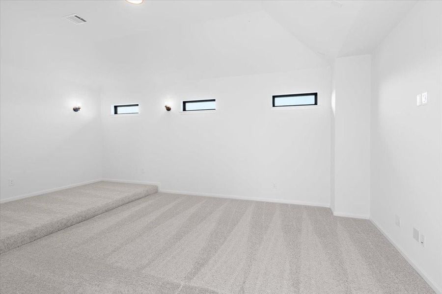 Spacious, unfurnished interior of a new home in Jordan Ranch 70′ Lots, Fulshear (Image 44). Spacious, unfurnished interior of a new home in Jordan Ranch 70′ Lots, Fulshear (Image 44).