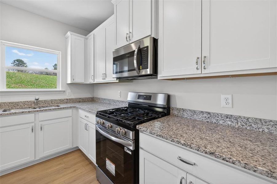 Furnished interior view inside a new home in Jones Ridge, Dallas (Image 6).