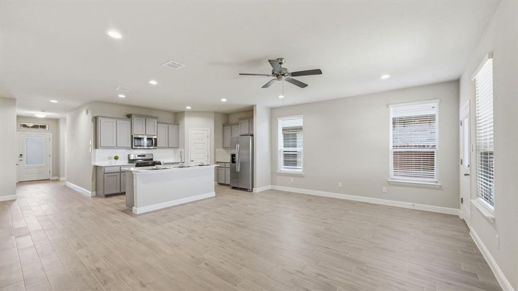 Spacious, unfurnished interior of a new home in Legado, Cleburne (Image 15). Spacious, unfurnished interior of a new home in Legado, Cleburne (Image 15).