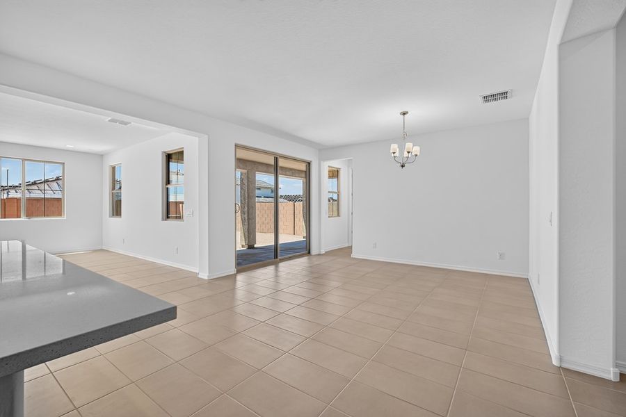 Spacious, unfurnished interior of a new home in Hawes Crossing, Mesa (Image 20).