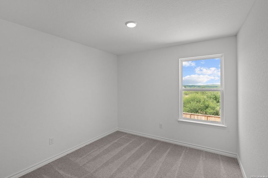 Spacious, unfurnished interior of a new home in Horizon Ridge, San Antonio (Image 17).