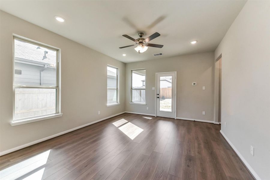 Spacious, unfurnished interior of a new home in Colony at Pinehurst, Pinehurst (Image 34). Spacious, unfurnished interior of a new home in Colony at Pinehurst, Pinehurst (Image 34).
