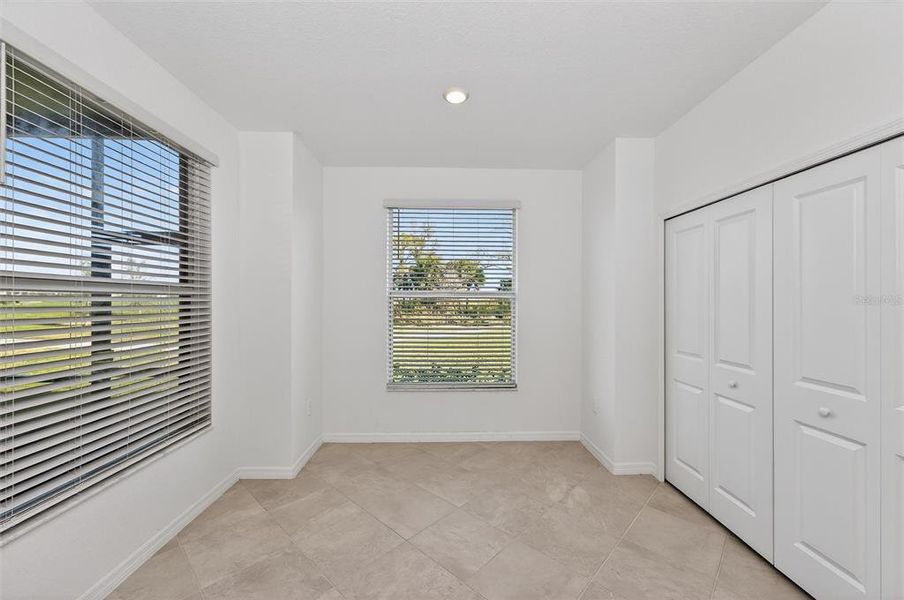 Spacious, unfurnished interior of a new home in Wellen Park Golf & Country Club, Venice (Image 23).