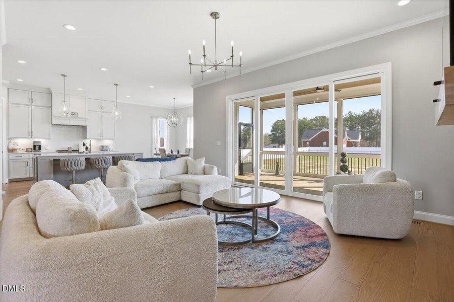 26-110 Summerlin Dr-26