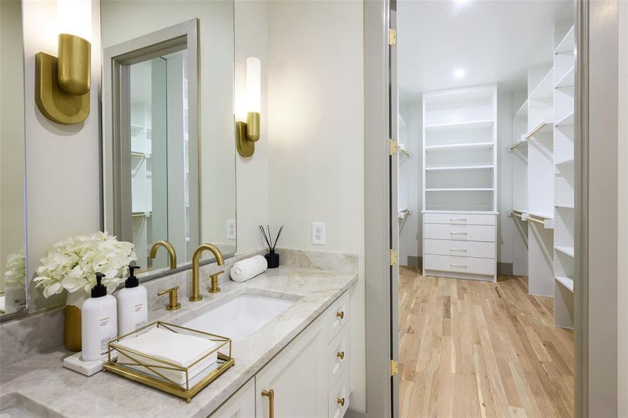 Furnished interior view inside a new home in , Dallas (Image 31). Furnished interior view inside a new home in , Dallas (Image 31).