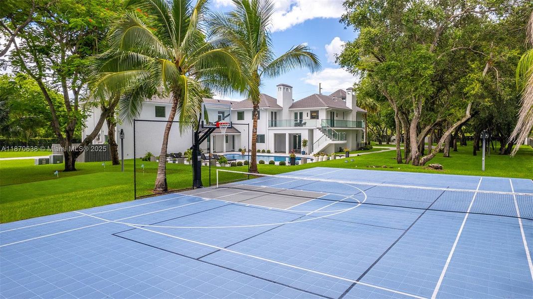 Image 29 of a home in .