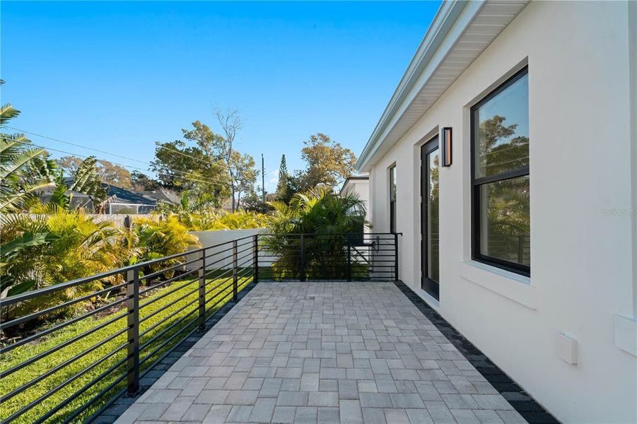 Patio Area, Perfect for Hosting