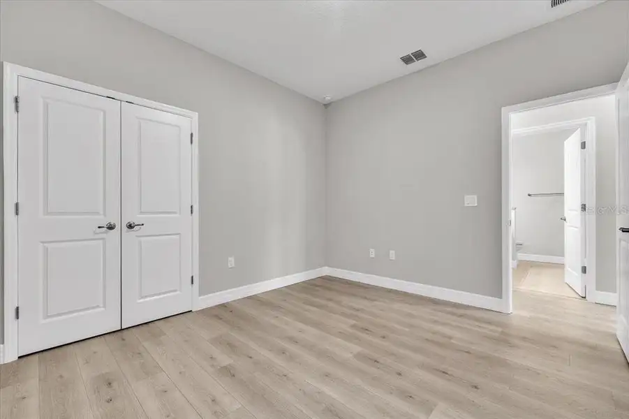 Spacious, unfurnished interior of a new home in , Punta Gorda (Image 32).
