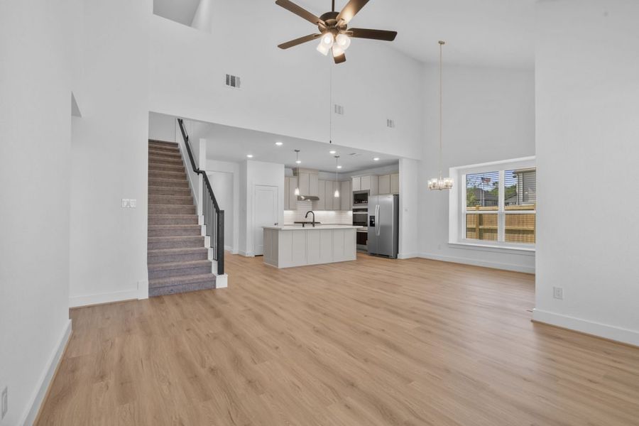 Spacious, unfurnished interior of a new home in Katy Lakes, Katy (Image 10).