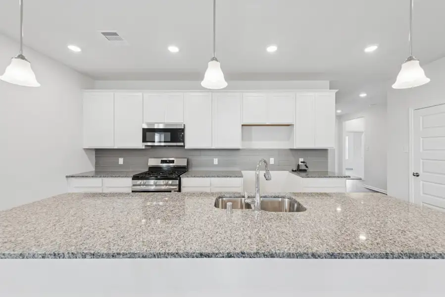 Furnished interior view inside a new home in Sierra Vista, Rosharon (Image 5).