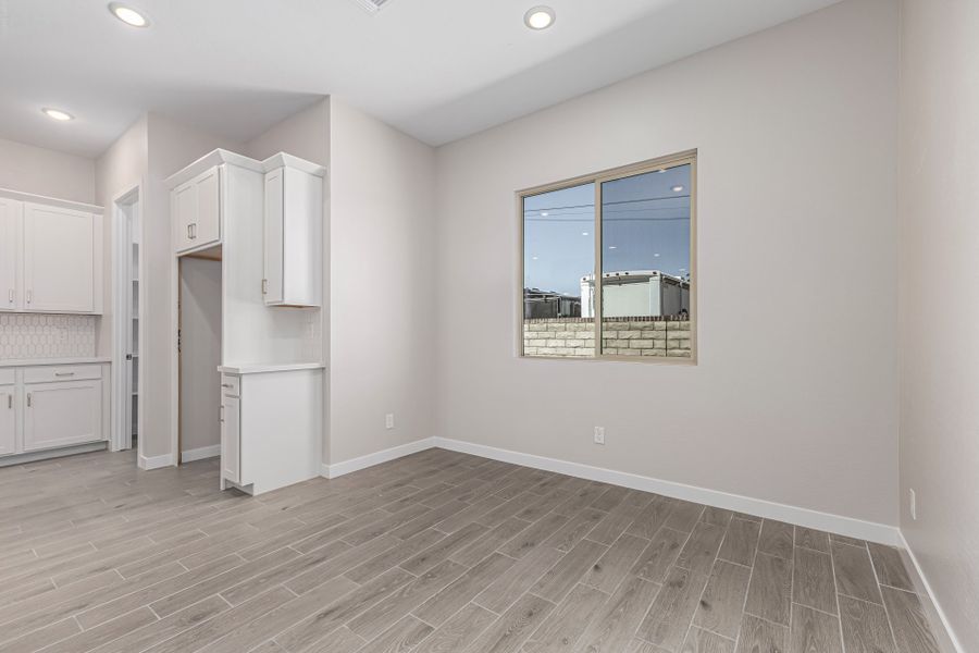 Spacious, unfurnished interior of a new home in Rialta, Mesa (Image 10). Spacious, unfurnished interior of a new home in Rialta, Mesa (Image 10).