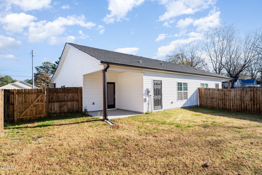 027_dsc01524-edit_728