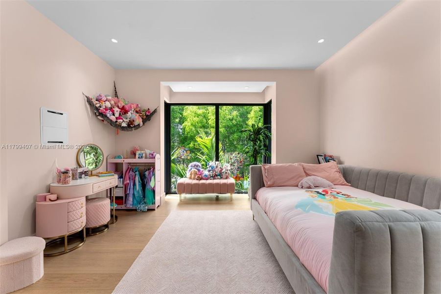 Furnished interior view inside a new home in , Miami (Image 52).