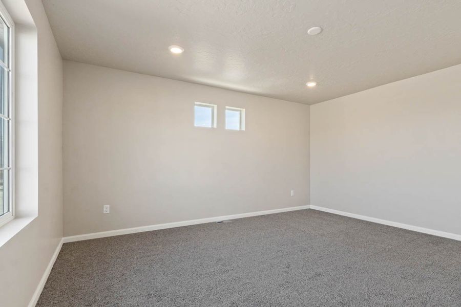 Spacious, unfurnished interior of a new home in Bradley Heights, Colorado Springs (Image 30). Spacious, unfurnished interior of a new home in Bradley Heights, Colorado Springs (Image 30).